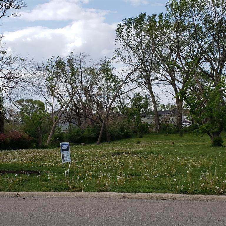 114 Northwood Drive - Photo 1