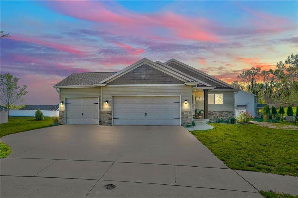 1710 Pioneer Court - Photo 1