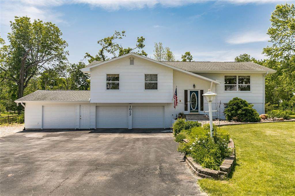 1017 Rolling Glen Drive - Photo 1