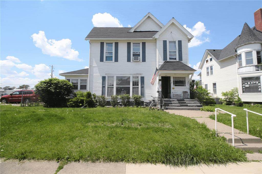1534 2nd Avenue - Photo 1