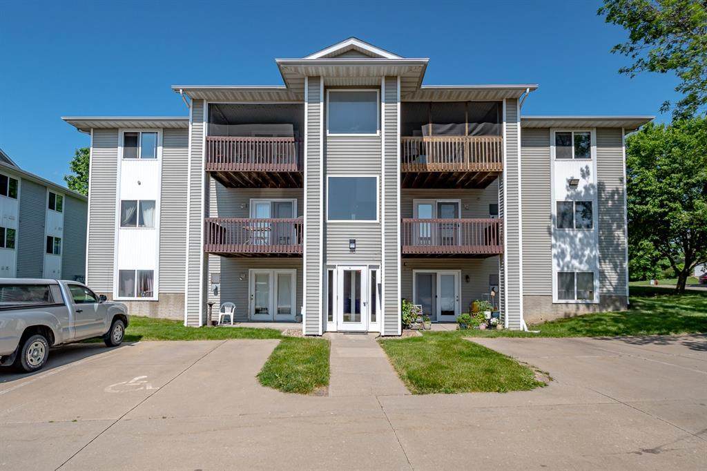 540 Augusta - Photo 1