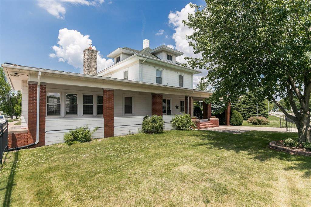 613 Market St - Photo 1