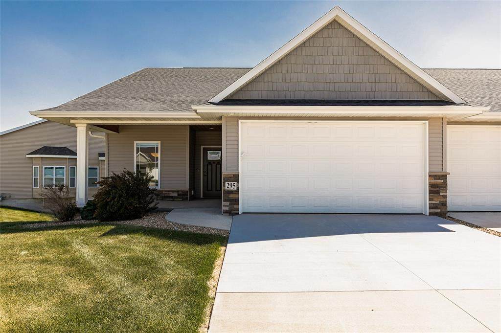 295 Ridge View Drive - Photo 1