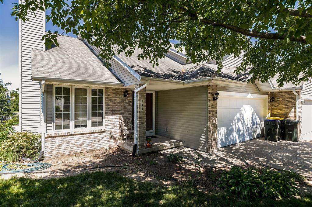 141 West Side Drive - Photo 1