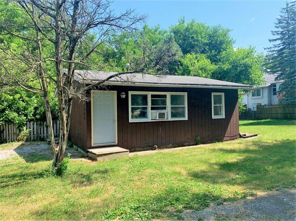 1006 Archer Avenue - Photo 1