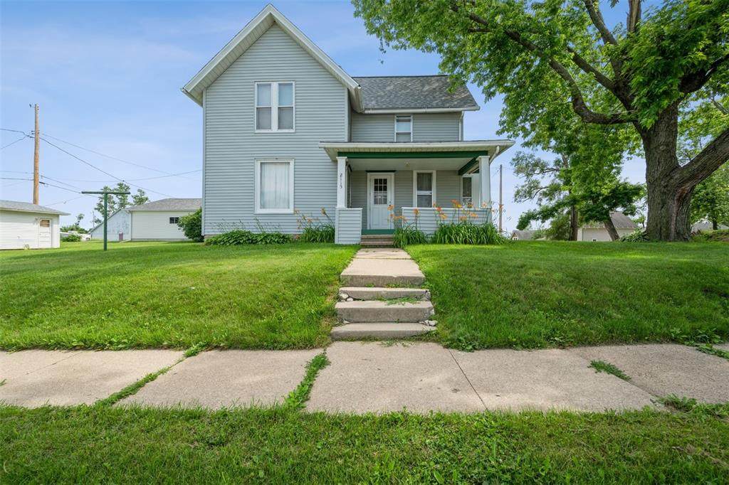 2115 3rd Avenue - Photo 1