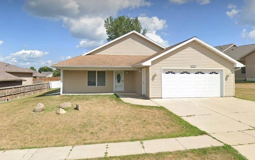 1217 Hummingbird Circle - Photo 1