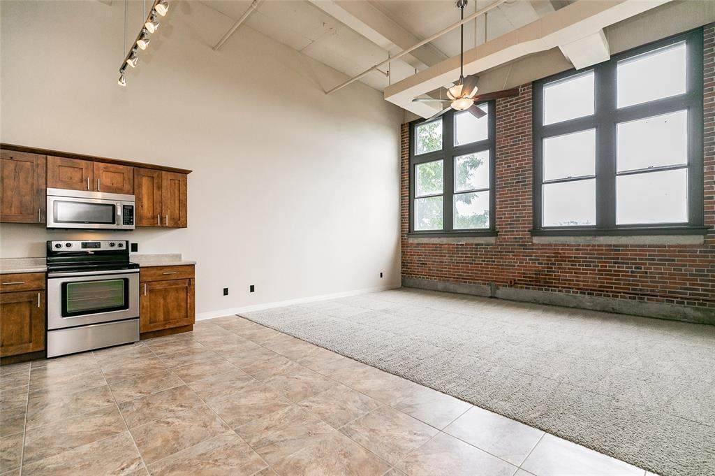 905 3rd Street - Photo 1