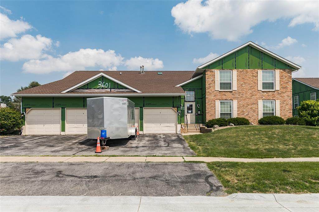 3601 Foxborough Terrace - Photo 1
