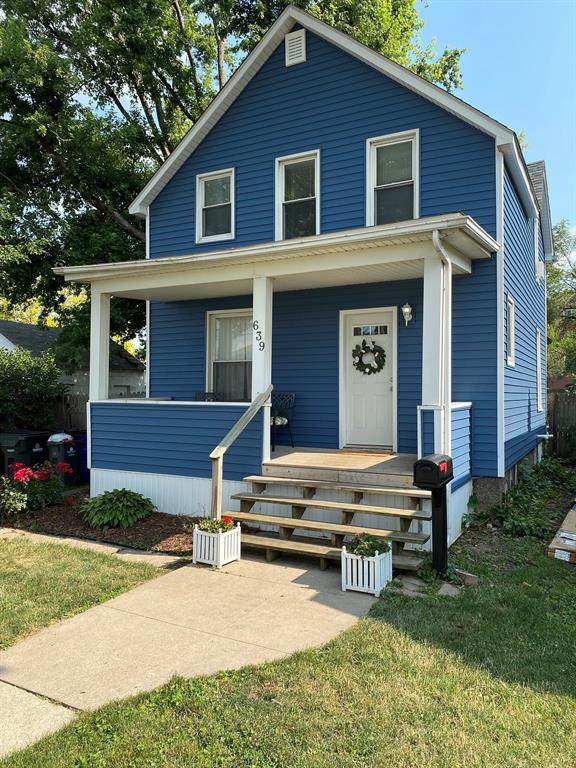639 15th Avenue - Photo 1