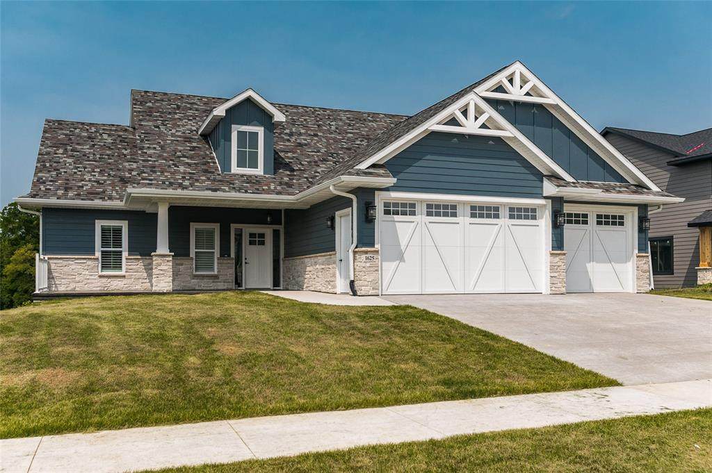 1625 Avalon Place - Photo 1