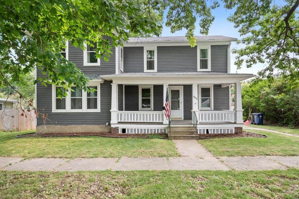 806 Cedar Street - Photo 1