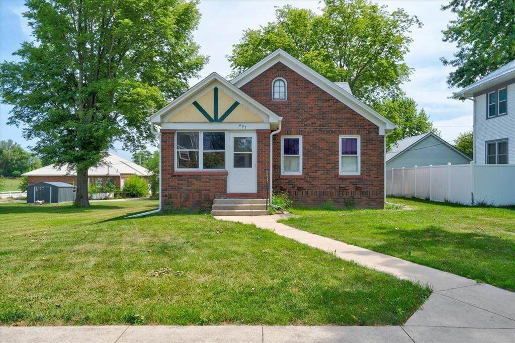 427 Maple Street - Photo 1