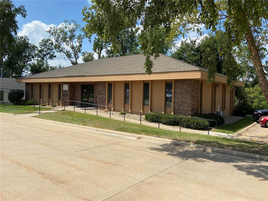 1660 42nd Street - Photo 1