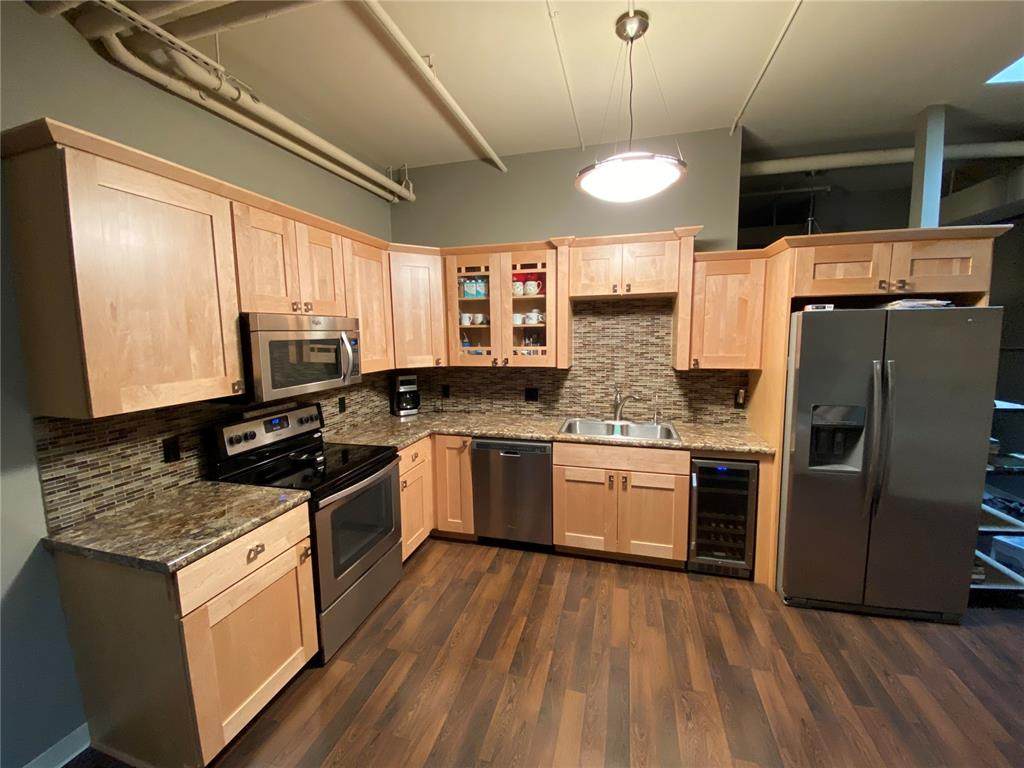 905 3rd Street - Photo 1