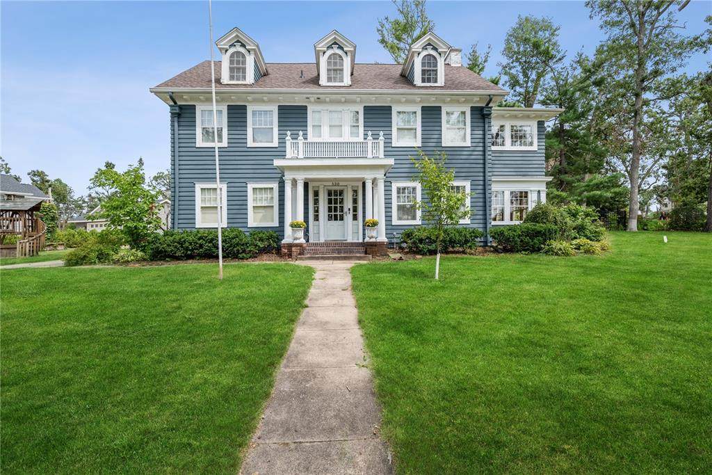 530 Knollwood Drive - Photo 1
