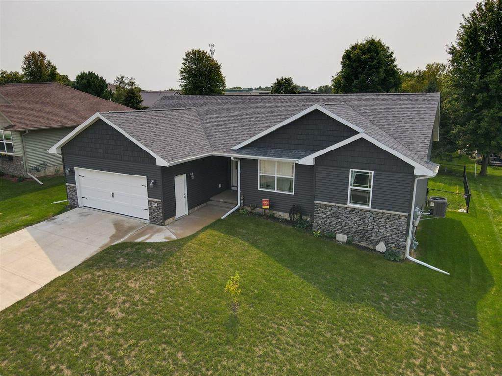 1607 Meadow Ridge Ct - Photo 1