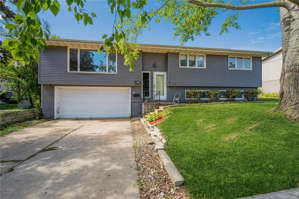 136 Echo Lane - Photo 1