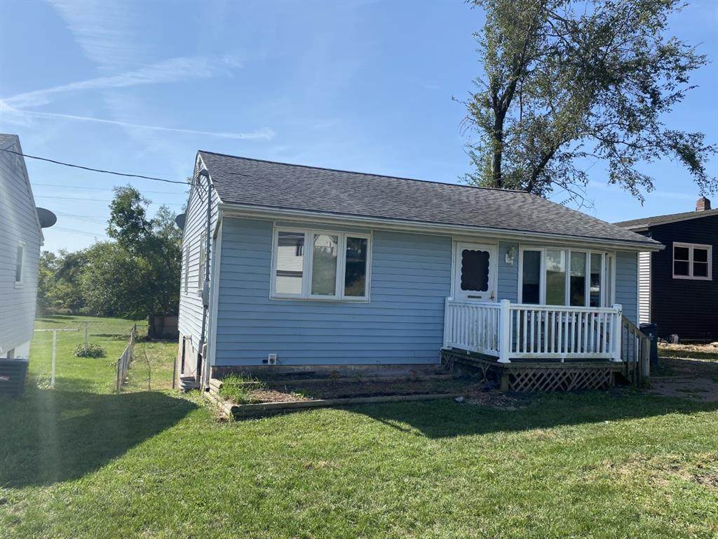 17 36th Avenue - Photo 1