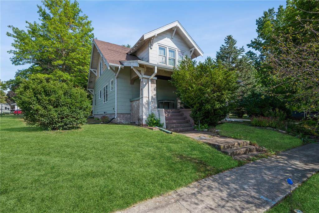 513 Broadway Street - Photo 1