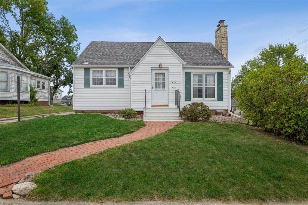 135 6th Avenue - Photo 1