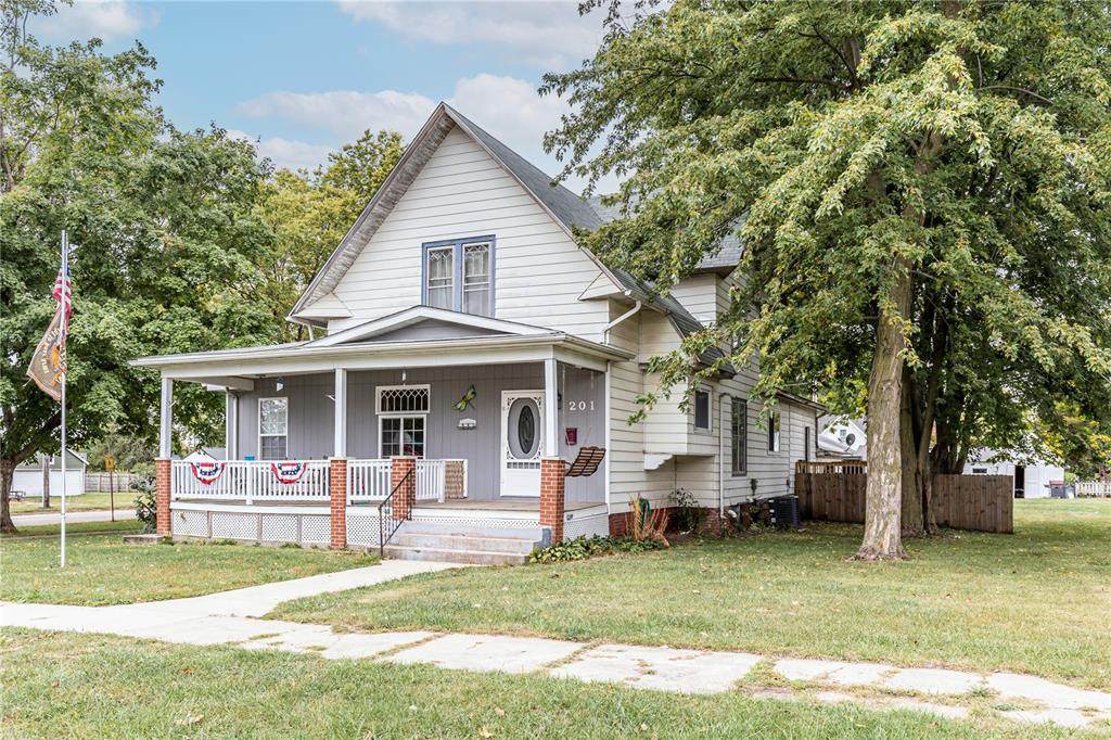 201 Sycamore Street - Photo 1