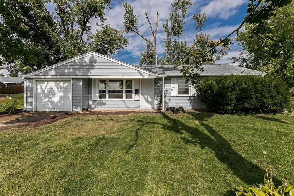 287 Ray Drive - Photo 1
