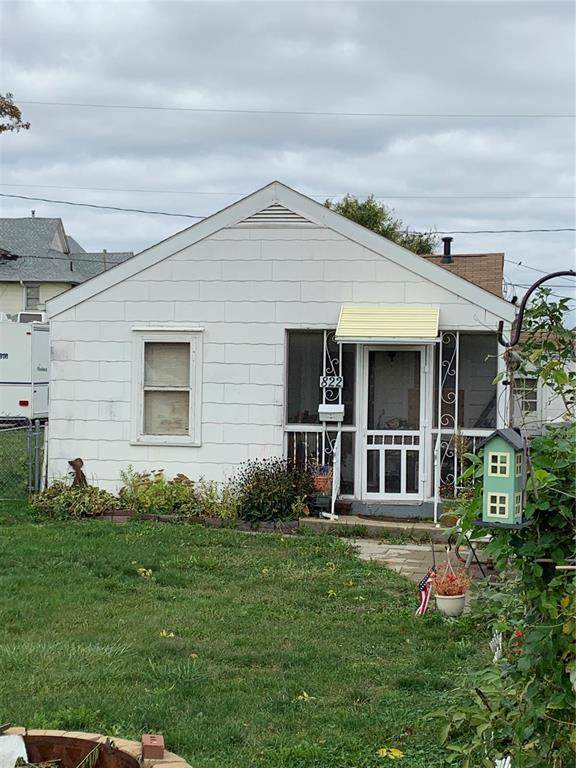822 18th Avenue - Photo 1