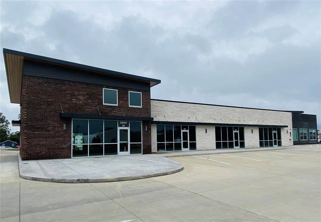 2590 6th Avenue - Photo 1