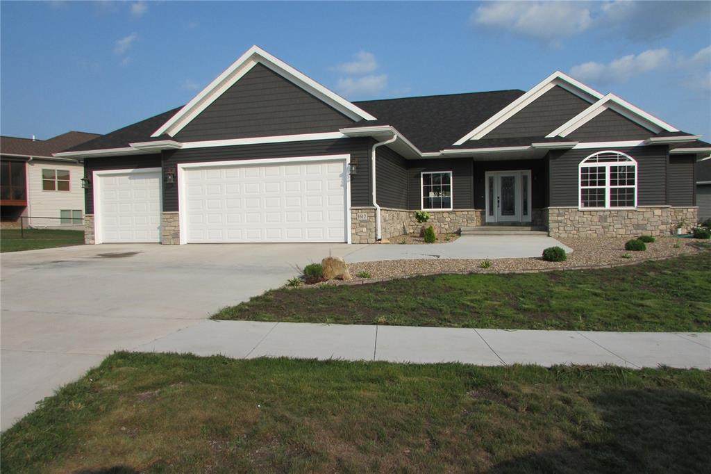 1612 Hoover Trail Circle - Photo 1