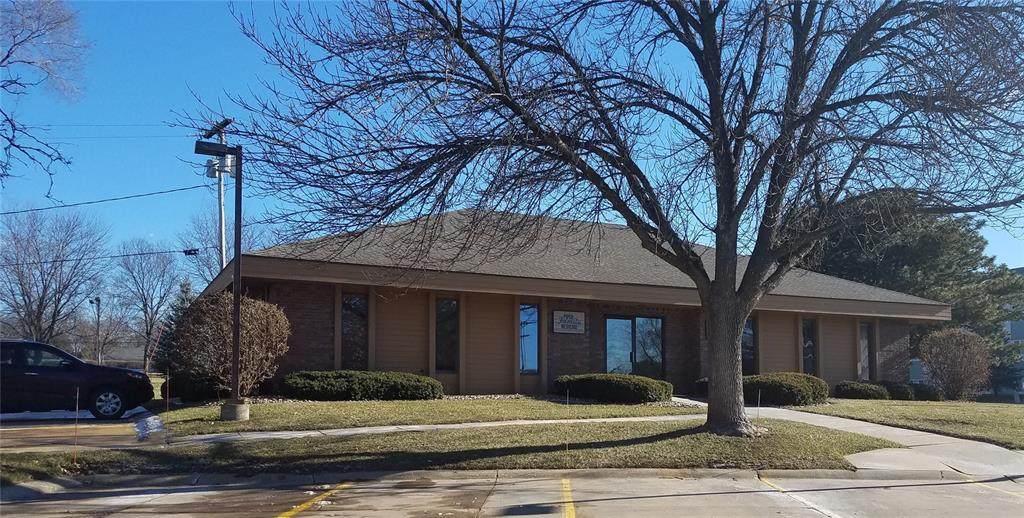 1630 42nd Street - Photo 1