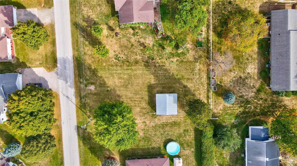 805 2nd St - Photo 1
