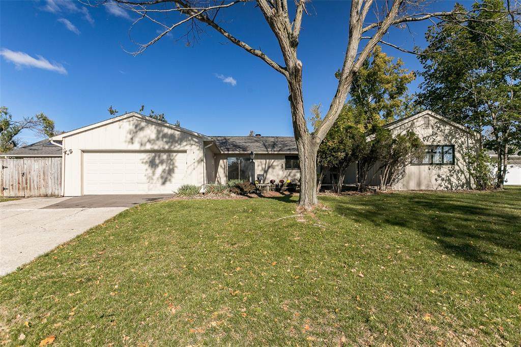 4400 Pepperwood Hill - Photo 1