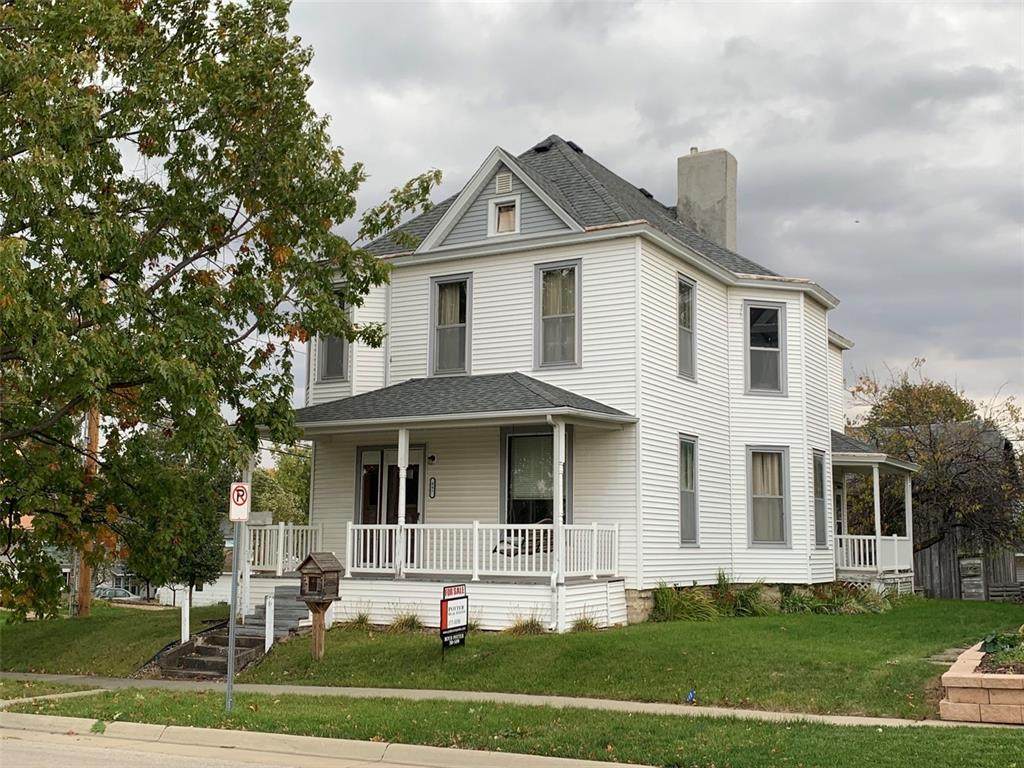 897 13th Street - Photo 1