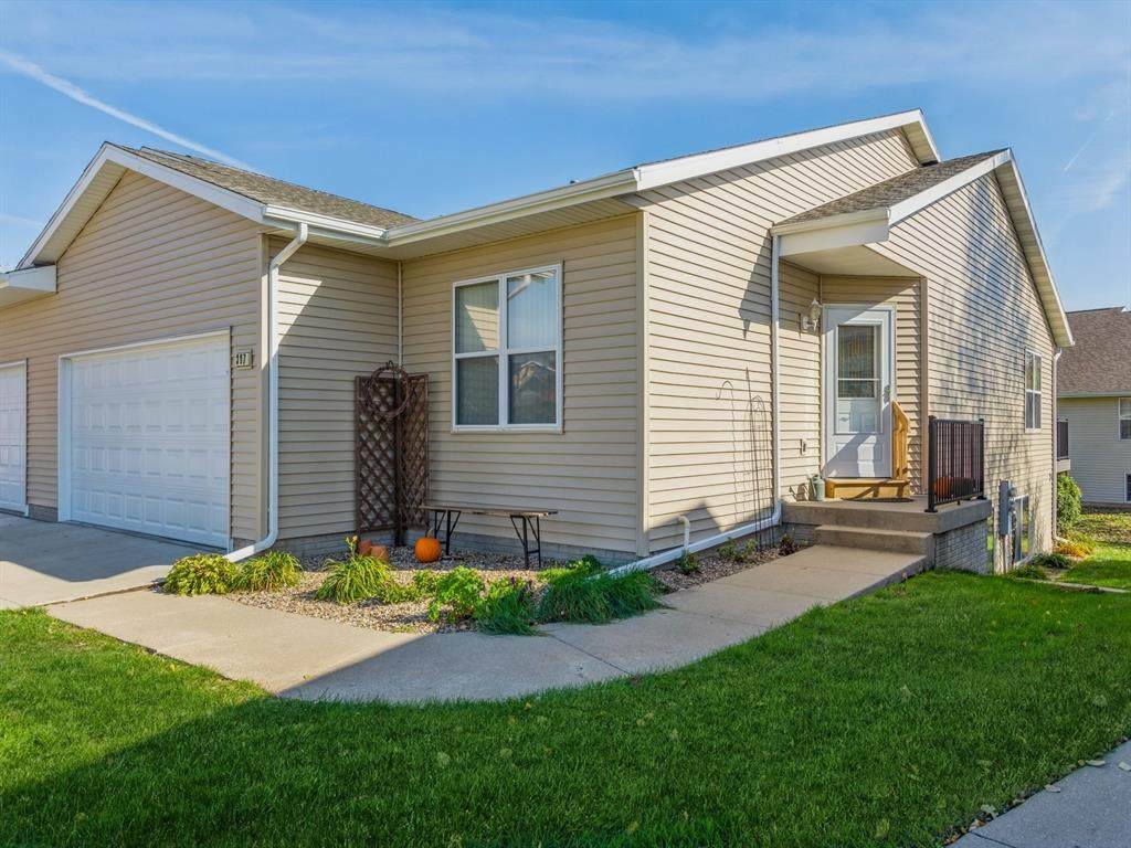 387 Antler Court - Photo 1