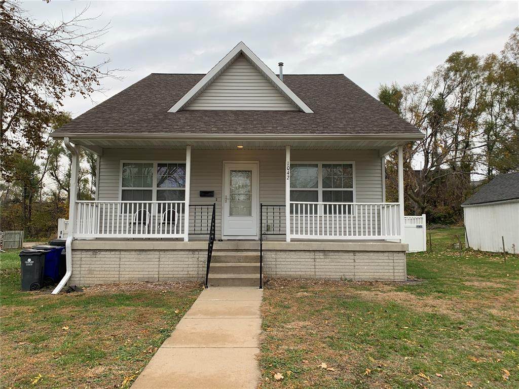 1042 10th Avenue - Photo 1