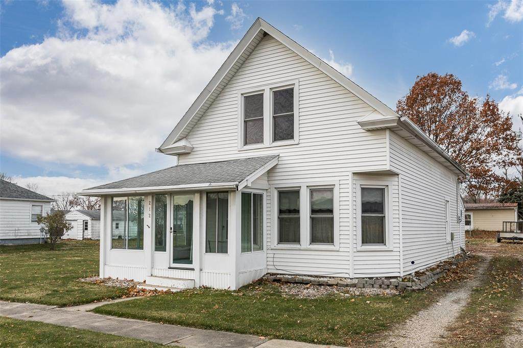 212 Dewey Street - Photo 1