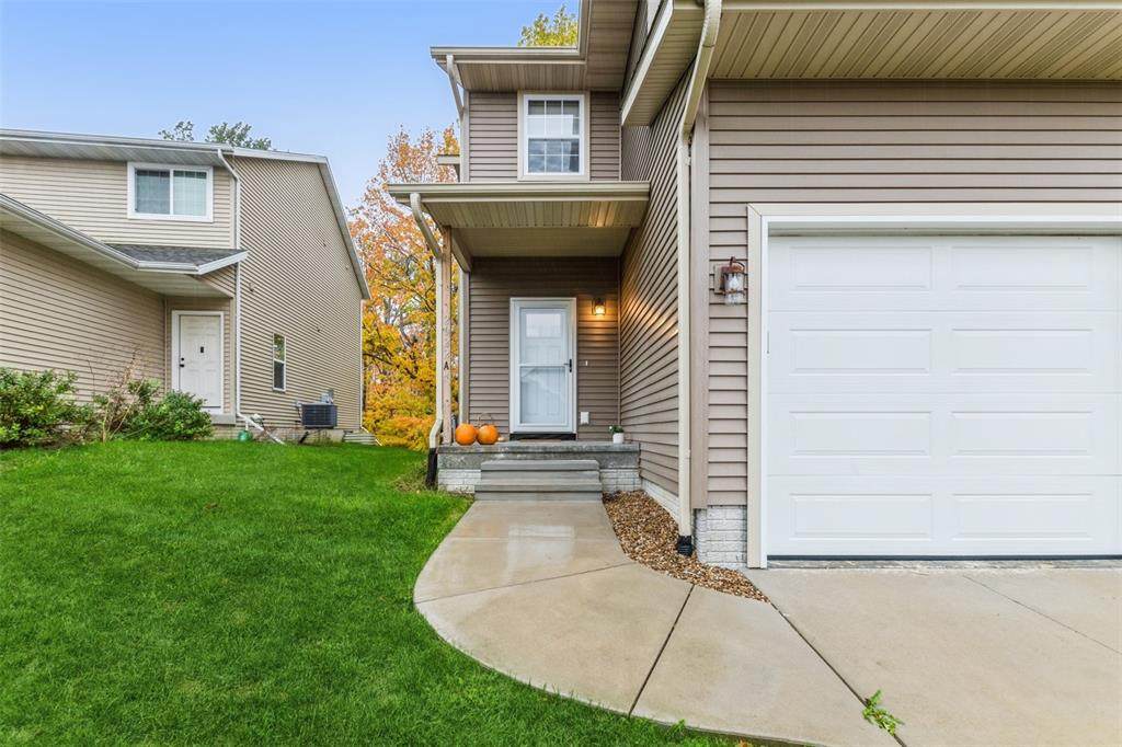 2022 Sugar Creek Drive - Photo 1