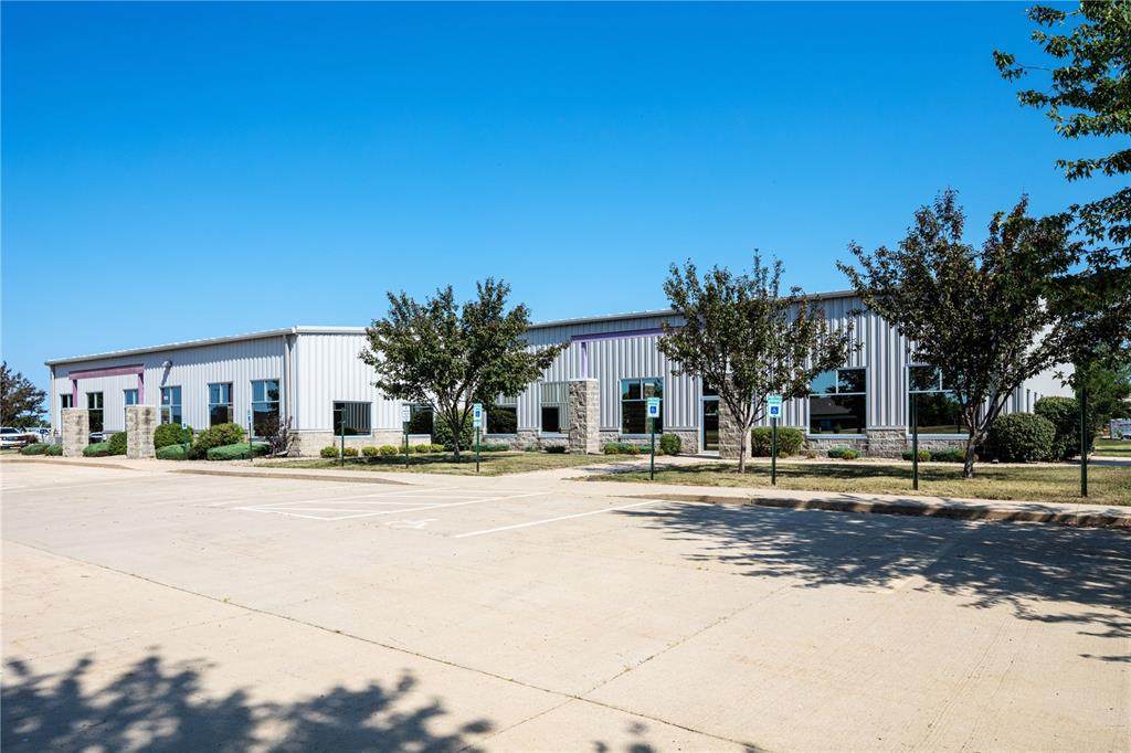 429 Marthas Way - Photo 1