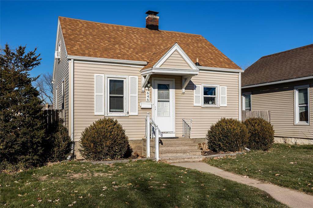 646 21st Avenue - Photo 1