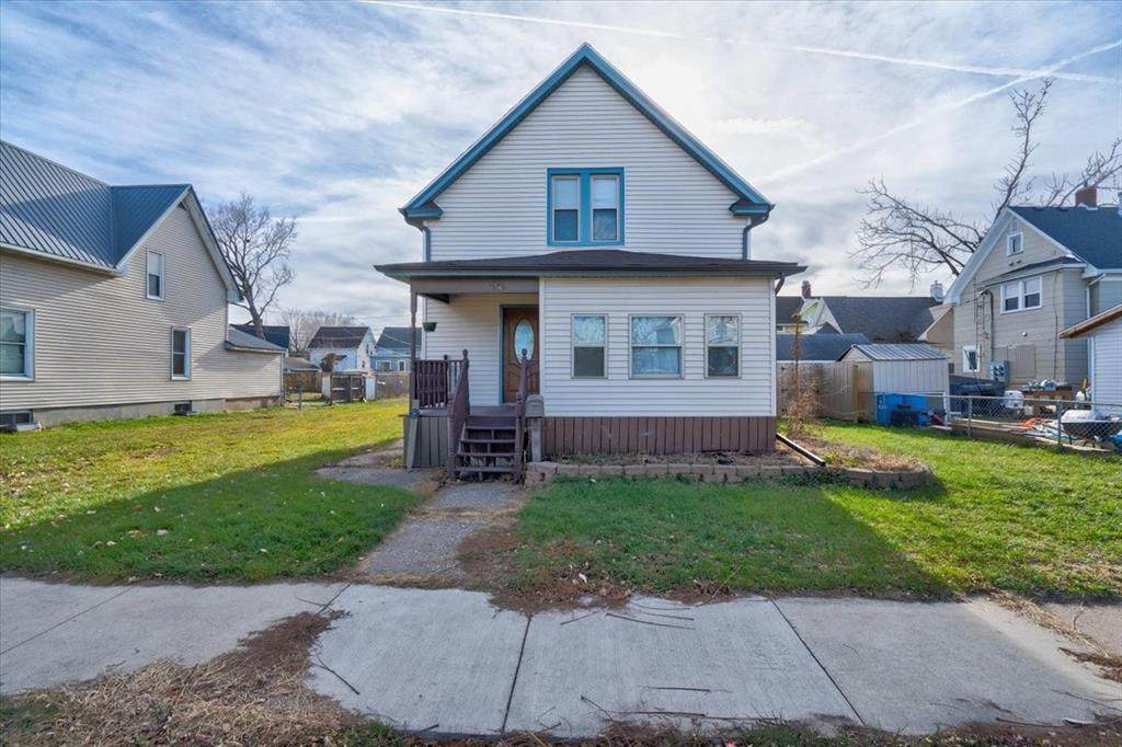 349 6th Ave - Photo 1