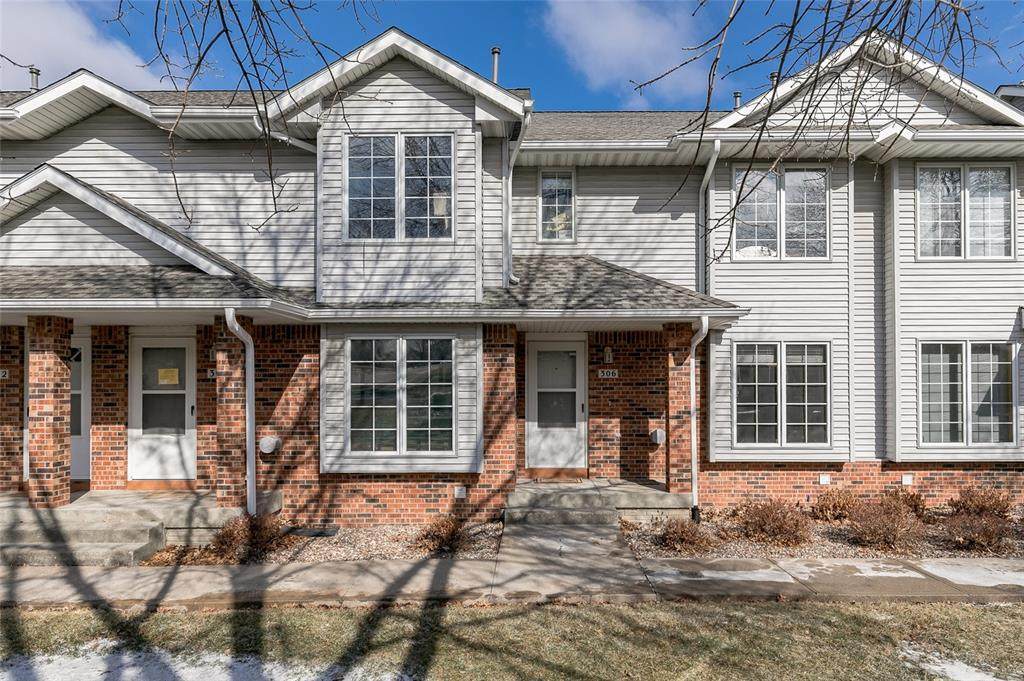 306 West Side Drive - Photo 1
