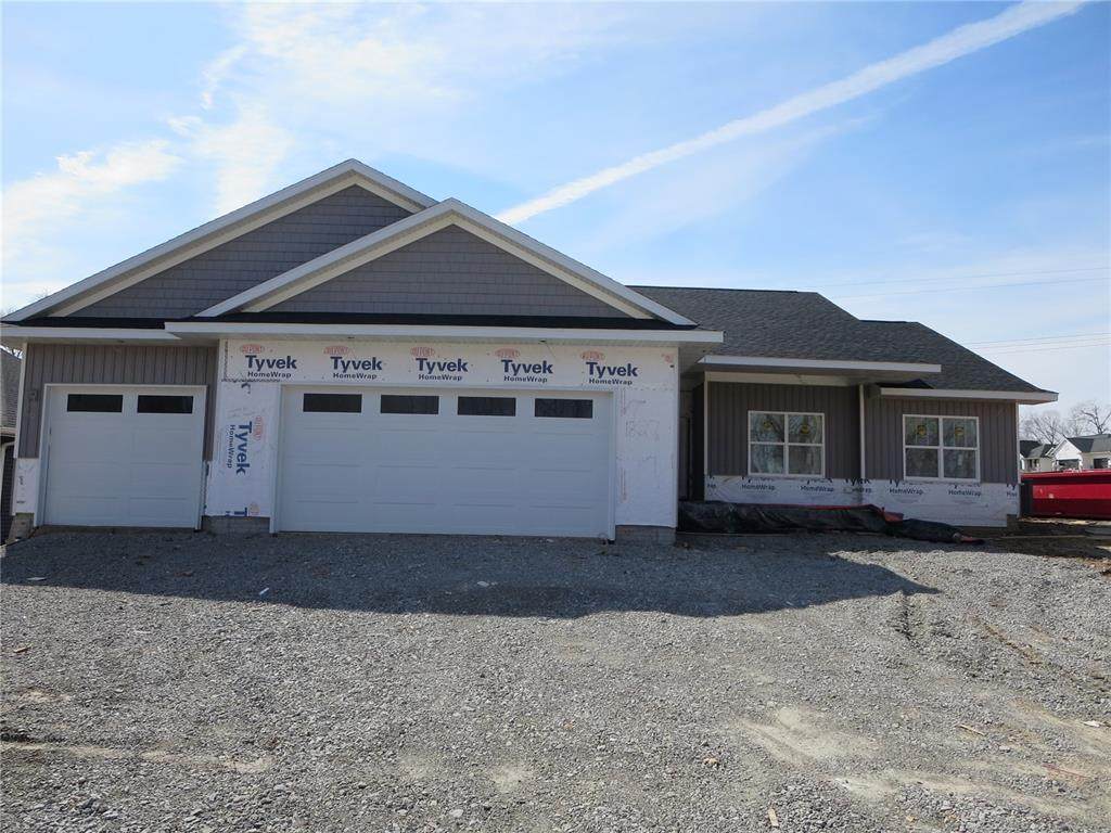 1827 Mary Beth Avenue - Photo 1