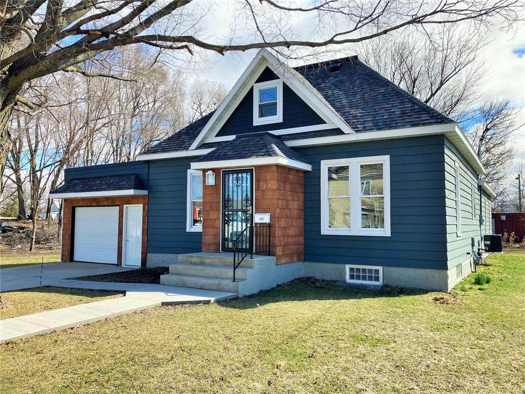 704 3rd Ave - Photo 1