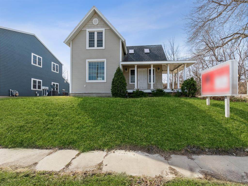 285 7th Avenue - Photo 1