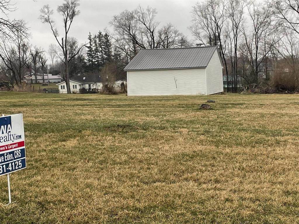 2537 Worthington Road - Photo 1