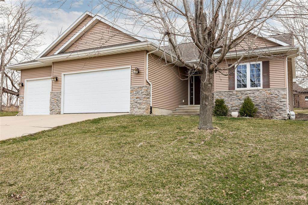 2505 K Avenue - Photo 1