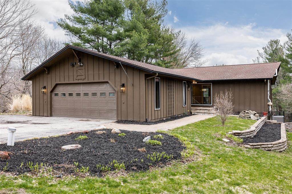 3726 Pine Rdg - Photo 1
