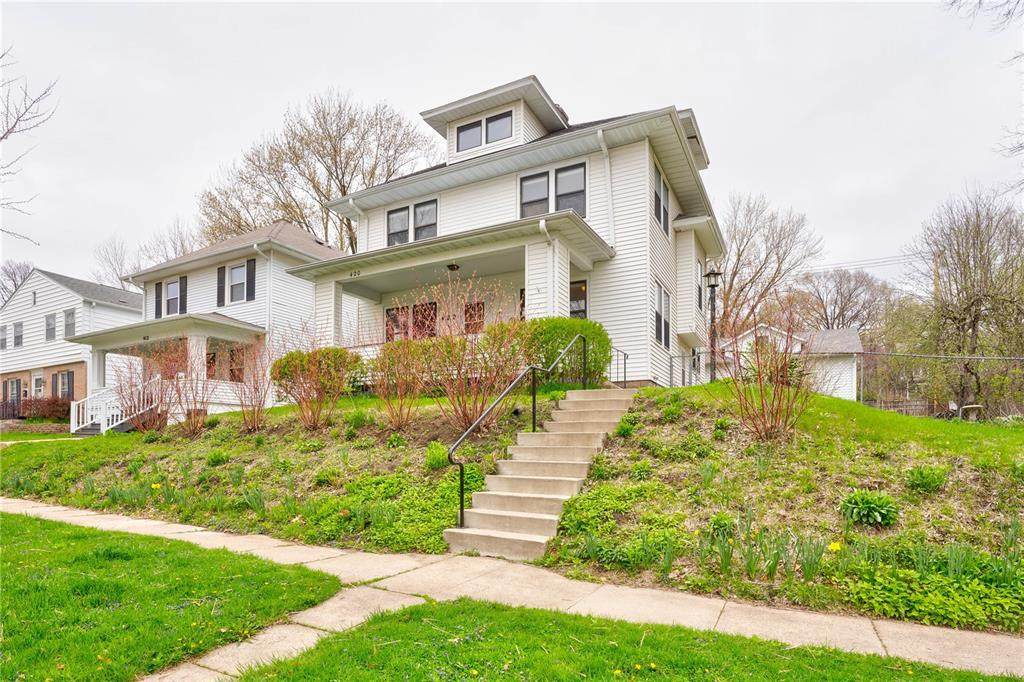 420 Ronalds Street - Photo 1