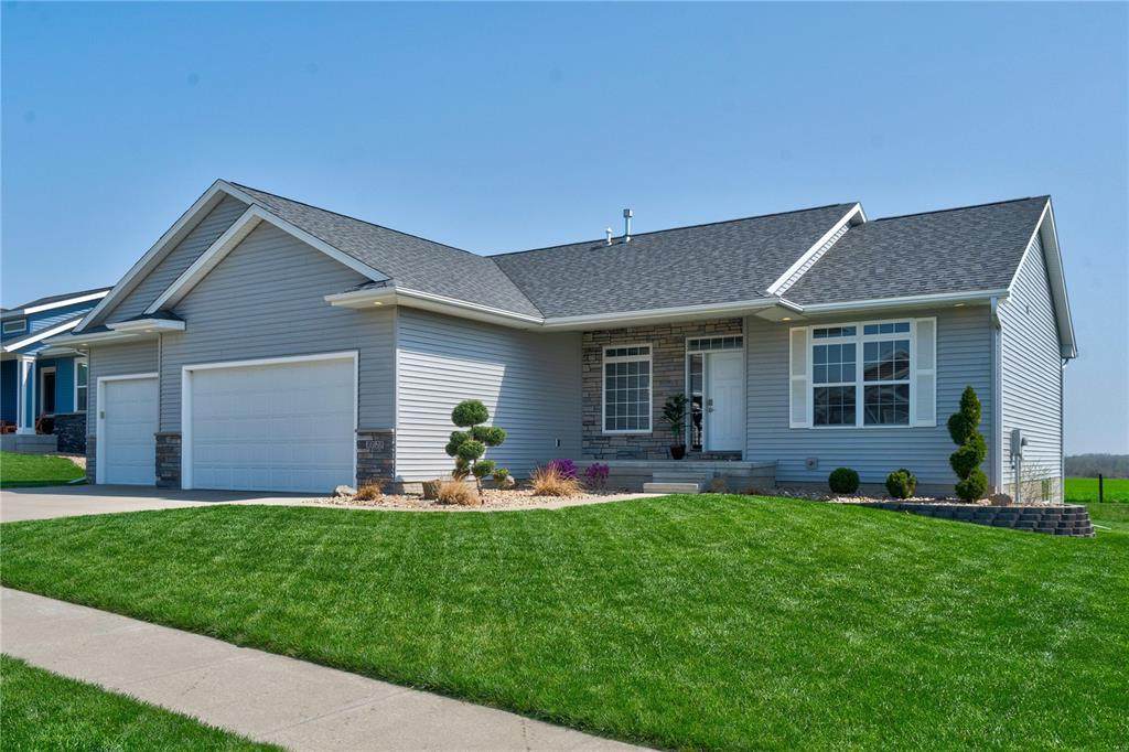 3125 Ridgeview Drive - Photo 1